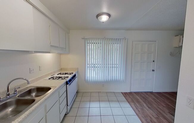 Studio, 1 bath, 530 sqft, $1,850, Unit A