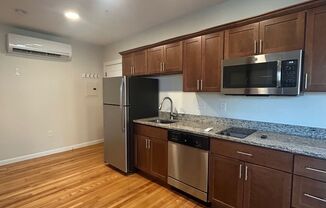 Studio, 1 bath, 392 sqft, $1,490, Unit 5 S State 201