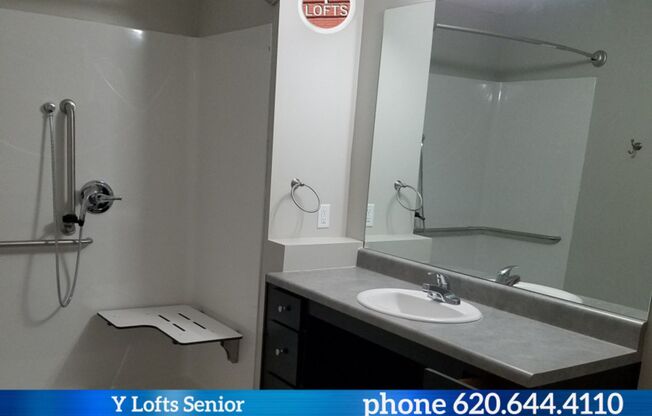 2 beds, 1 bath, 1,119 sqft, $985, Unit 018