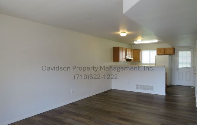 Great 3 Bedroom Condo the Briargate Area