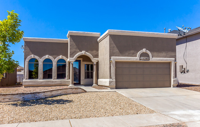 Stylish Eastside Rental Home w/ Refrigerated Air, just minutes to Loop 375.
