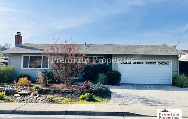 Move-in Ready 3BD/2BA Single-Story Home in the Pine Valley Neighborhood, San Ramon- Available NOW!