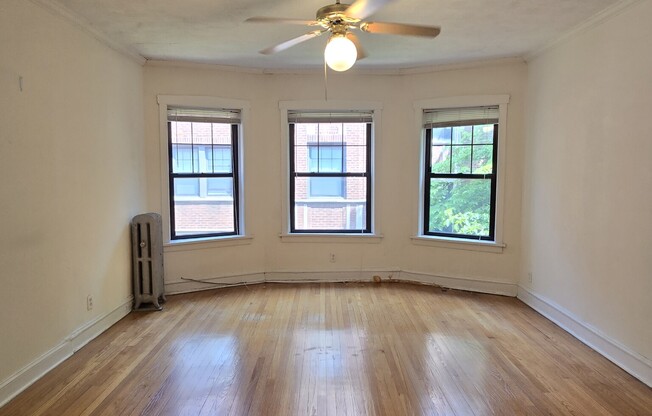 802 S SHERMAN AVE