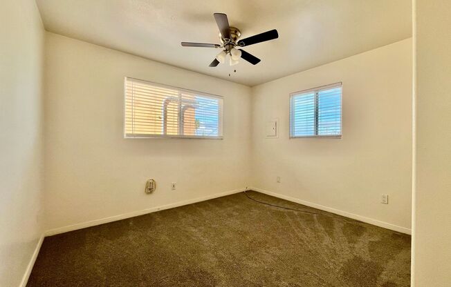 4018 - 4020  Swift Ave