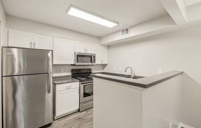 AT FOOTHILLS PARK APARTMENTS