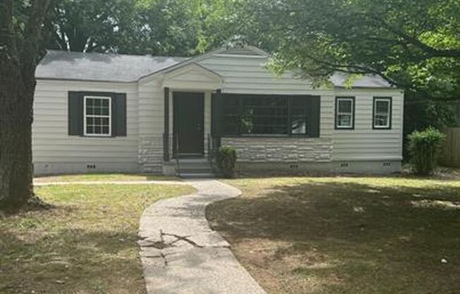 Spacious 3-Bedroom Home with 1-Car Garage
