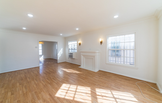 452 S NEW HAMPSHIRE AVE