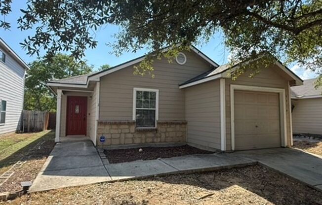 Cozy and conveniently located home ready for immediate move-in