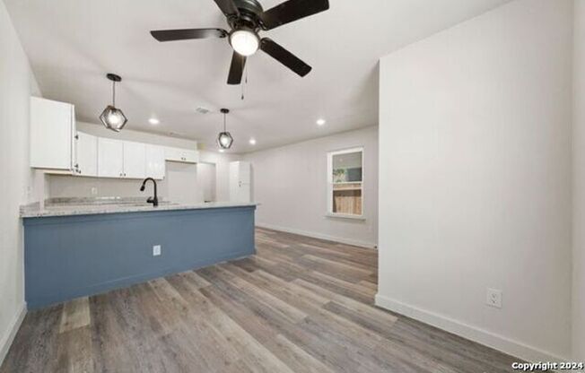 3 beds, 2.5 baths, $1,535, Unit UNIT 2