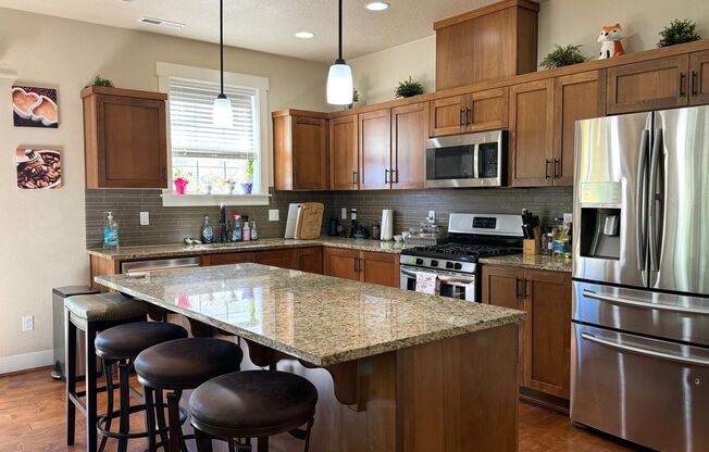 Beautiful 2 story Home in Wilsonville