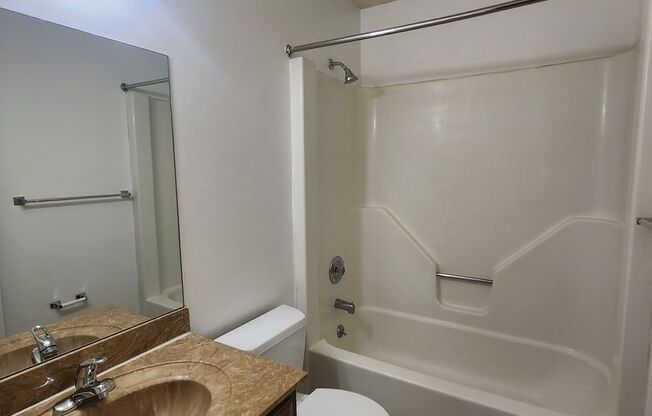 1 bed, 1 bath, 790 sqft, $905, Unit 5065