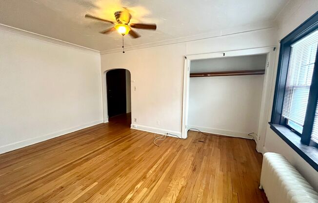 1800 E Kenmore Pl.