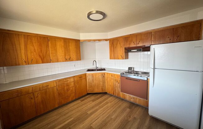 6601-29 N Atlantic St