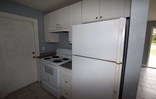 2 beds, 1 bath, $1,475