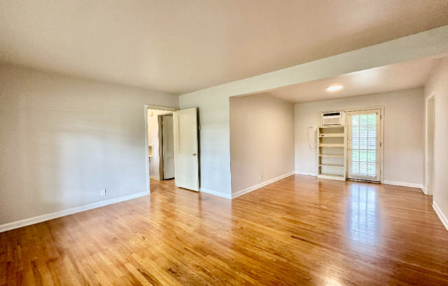 322 Altgelt Avenue