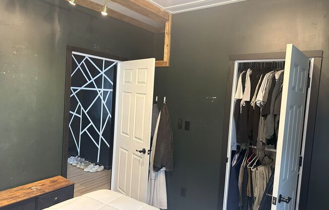 Beautifully Remodeled 2-Bedroom with Bonus Room, 2 Baths & Prime Amenities