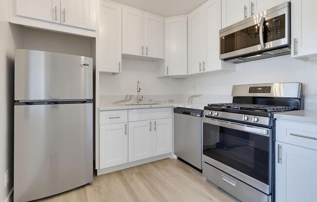 1 bed, 1 bath, 557 sqft, $1,950, Unit #102
