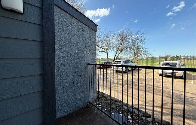 2 beds, 1.5 baths, $895, Unit APARTMENT 1305