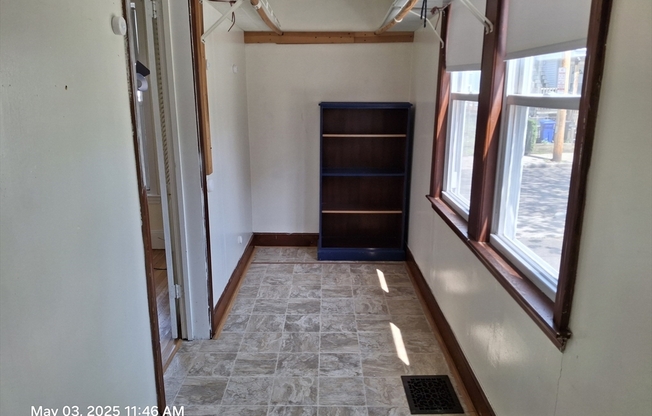8 KEARNEY ST