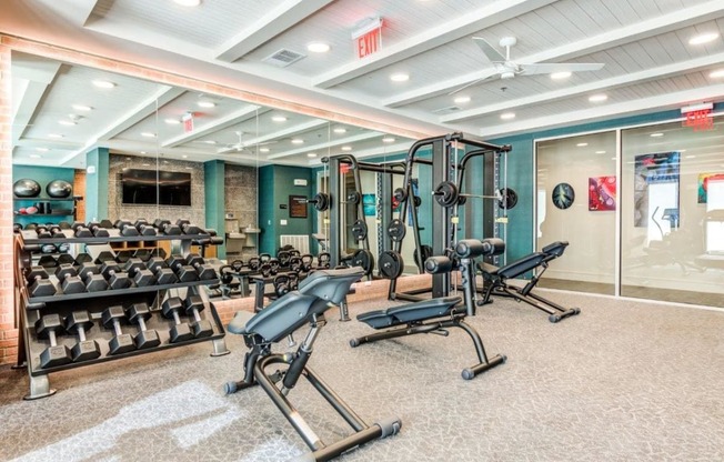 the gym at the estates apartments