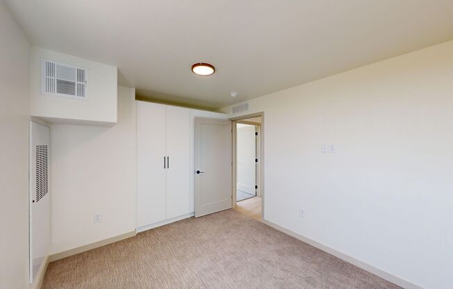 2 beds, 2 baths, 850 sqft, $1,080, Unit 1121-201