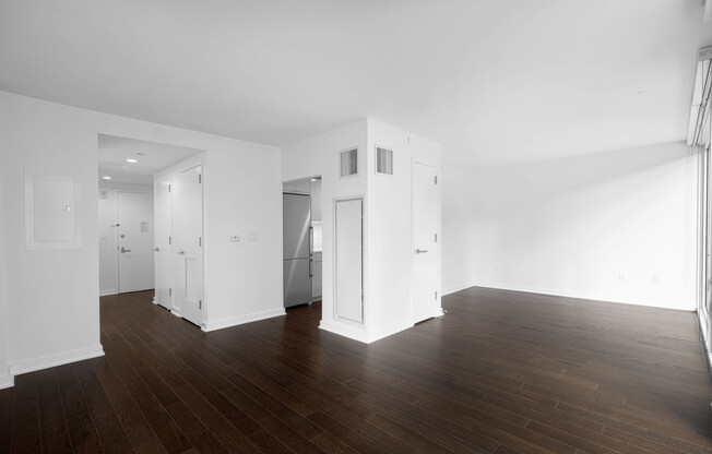 1 bed, 1 bath, $5,749, Unit 326