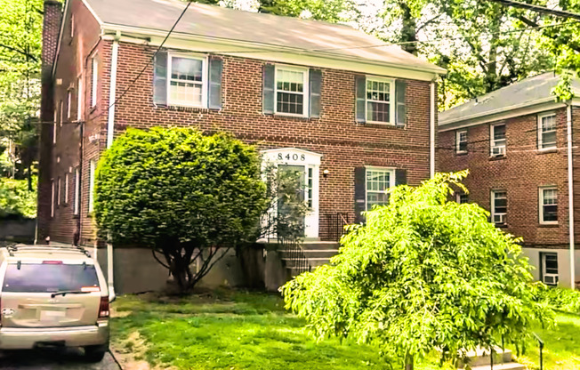 8408 Greenwood Avenue