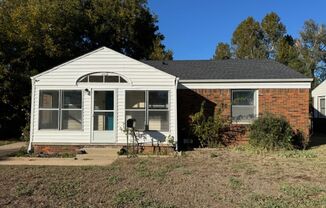 Close to Tinker, completely remodeled 3 bed 1 bath beautiful home, ready for move in!