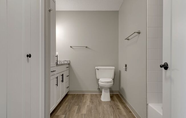 2 beds, 1 bath, 1,207 sqft, $1,995, Unit 04 2369 R