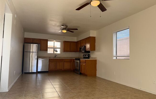 2 beds, 1 bath, $1,200, Unit # 105