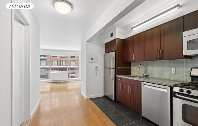 Studio, 1 bath, 480 sqft, $3,900, Unit S10K