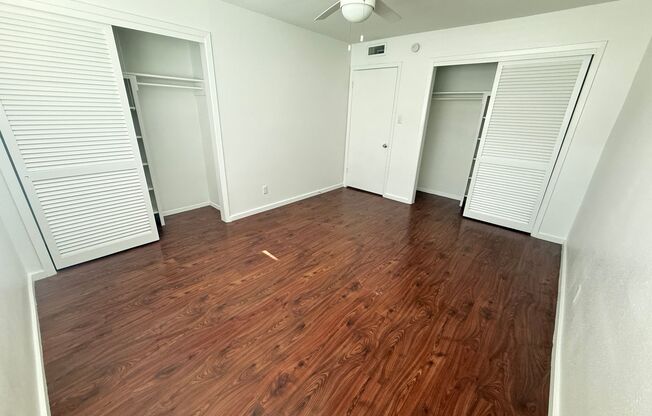 2 beds, 1 bath, 954 sqft, $1,654, Unit RRO-225