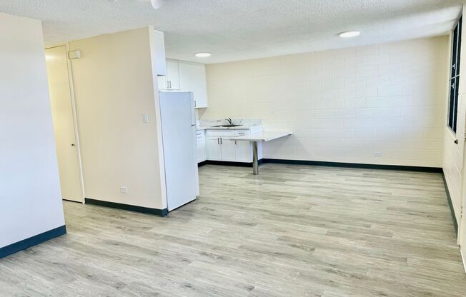510 Magellan Ave - Fully renovated and Spacious 2 bedroom with 1 covered parking stall and Pet Friendly!