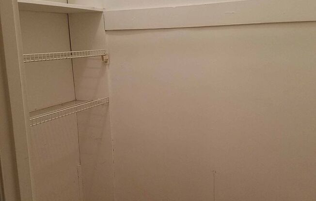 Studio, 1 bath, 294 sqft, $1,245, Unit New King Edward 2A4