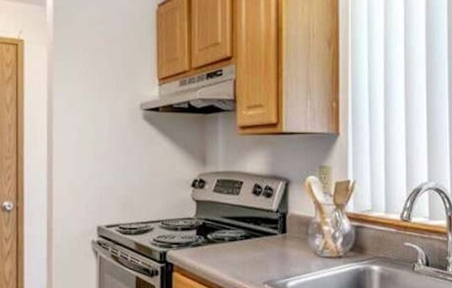 2 beds, 2.5 baths, 1,200 sqft, $1,776, Unit K03