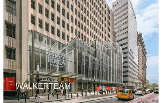 1 bed, 1 bath, 700 sqft, $5,995, Unit 709