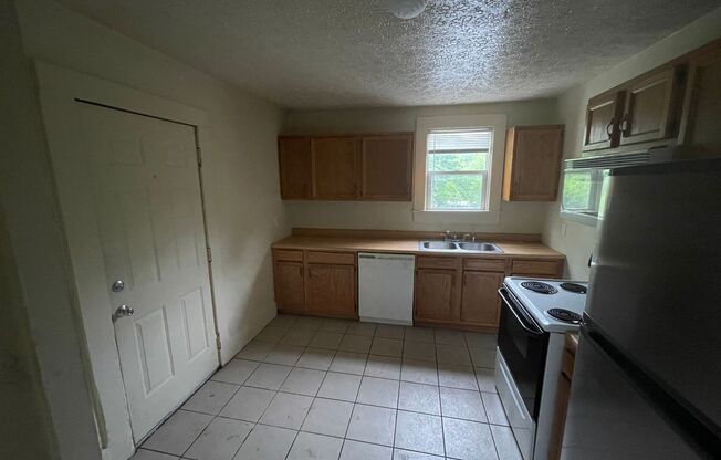 1 bed, 1 bath, 500 sqft, $849, Unit Unit 6