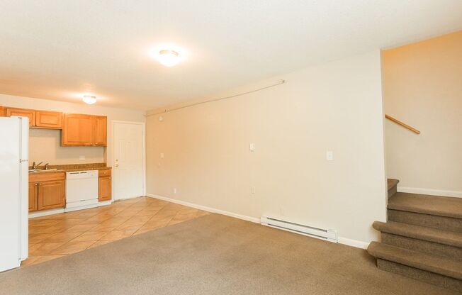 2 beds, 2 baths, 950 sqft, $2,995, Unit 204