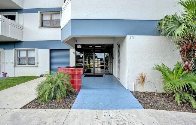 1891 N 61ST AVE APT B215 HOLLYWOOD, FL 33024