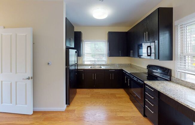 Golden Hill Street Apartments