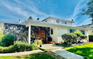 5828 El Zuparko Dr