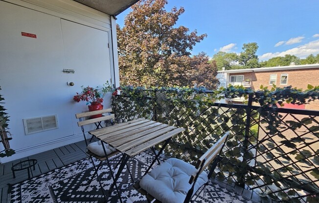 1 bed, 1 bath, 761 sqft, $2,600, Unit 16B