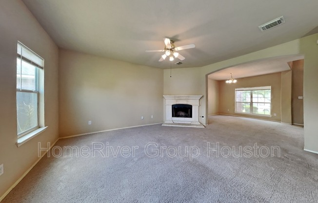 8630 CEDAR WALK DR