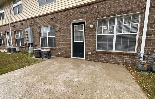 1 bed, 1 bath, 765 sqft, $1,075, Unit 2750-2