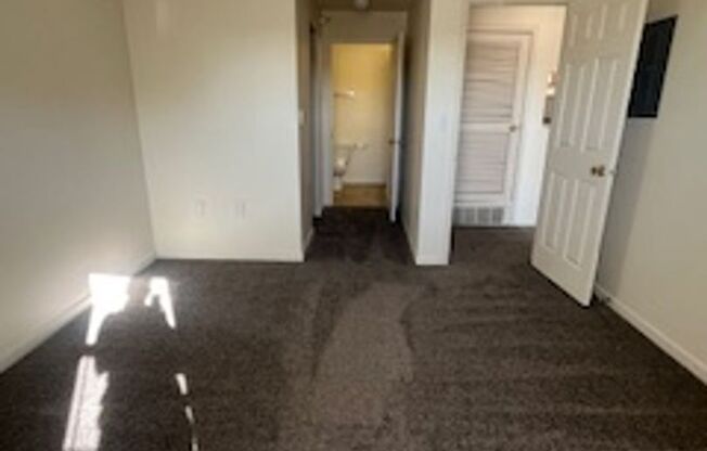 2 beds, 2 baths, 1,080 sqft, $1,189, Unit 53