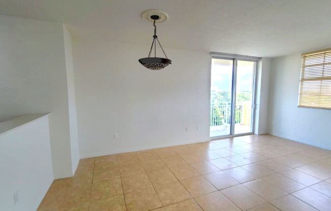 215 SW 42nd Ave