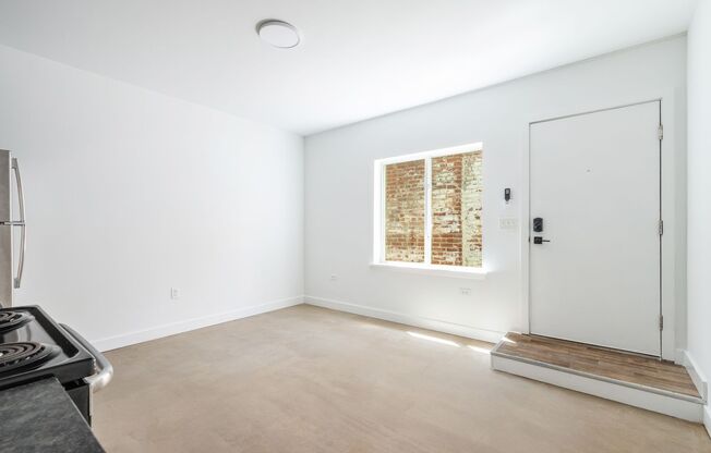 1 bed, 1 bath, 457 sqft, $1,250, Unit 30