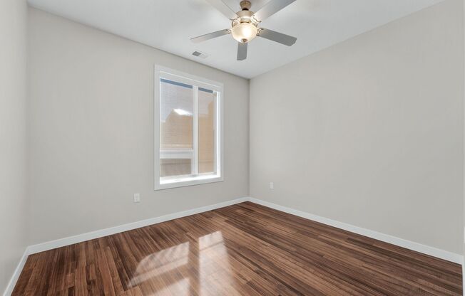 2 beds, 2 baths, 1,210 sqft, $1,950, Unit 520