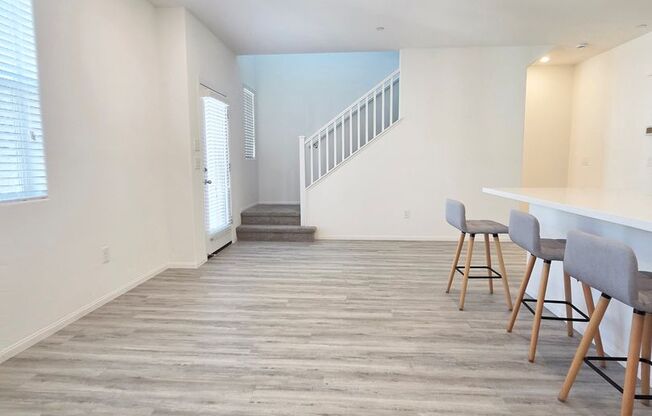 Brand-New Beazer Townhome with Rooftop Deck & Mountain Views
