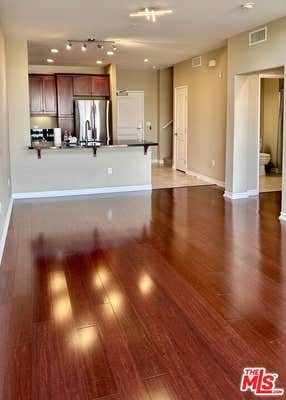 2 beds, 2 baths, 1,290 sqft, $3,700, Unit 439